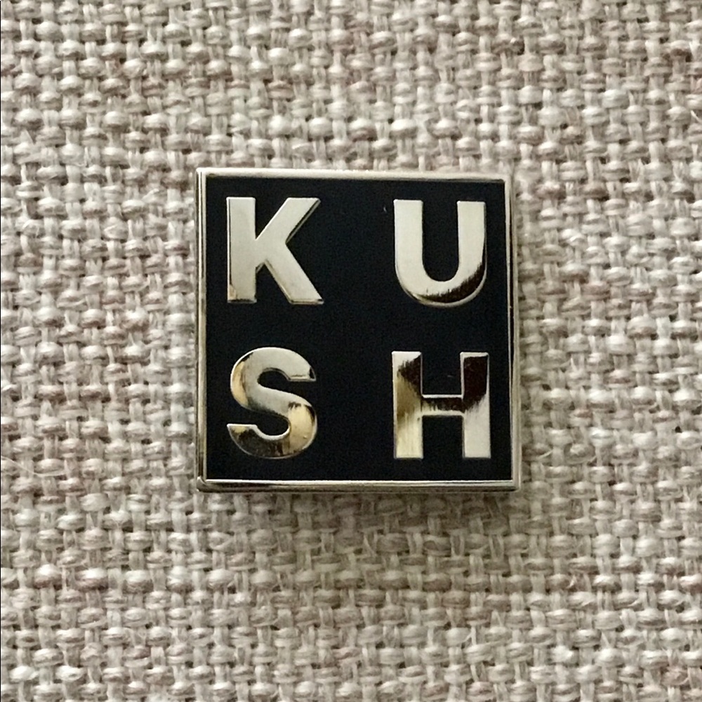 Exclusive KUSH Black & Silver Pin